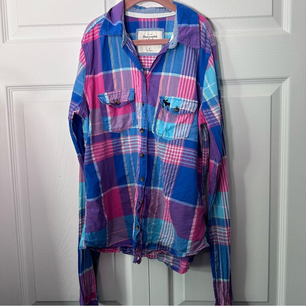 Abercrombie and fitch small pink plaid button up